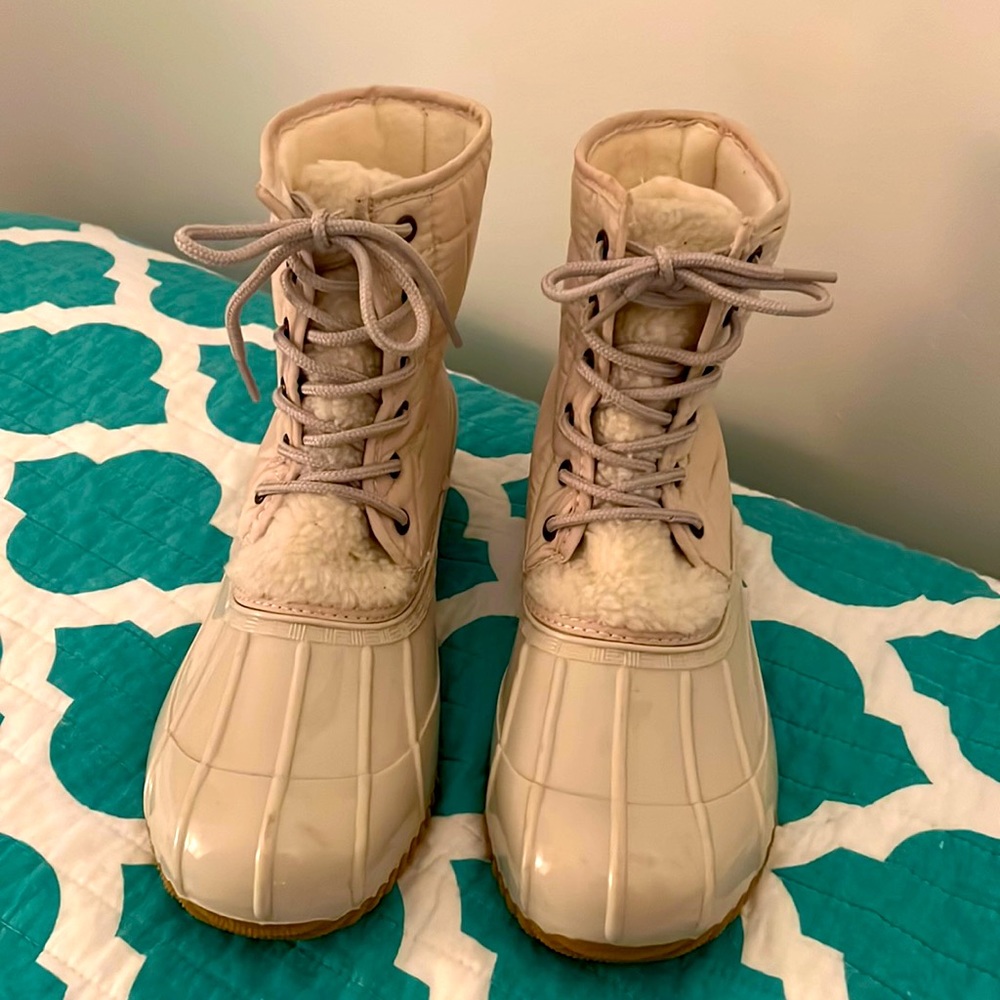 Cream colored winter boots